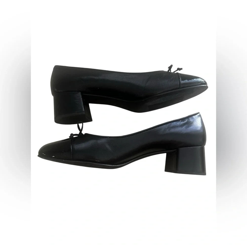 TORY BURCH BLACK CAP TOE PUMP HEEL | 8